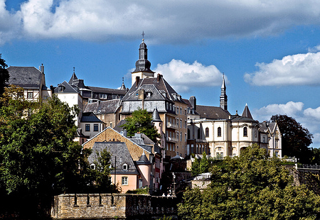 為什么中國企業會投資盧森堡這樣的小島