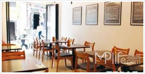 香港中環(huán)美食:德國(guó)Brat香腸